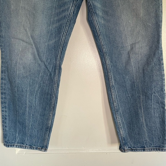 Abercrombie High Rise Mom Jean - Picture 3 of 15